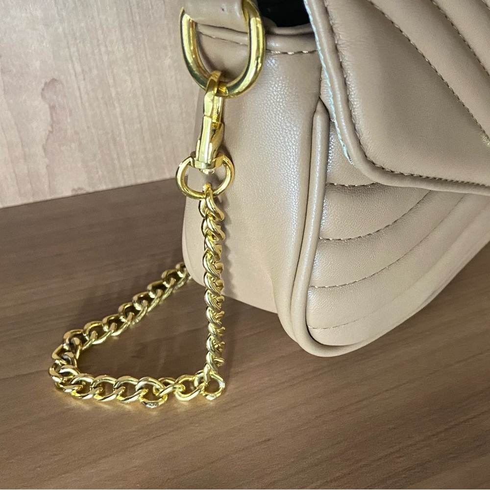 Adorable quilted brown purse with exchangeable strap - Picture 7 of 11